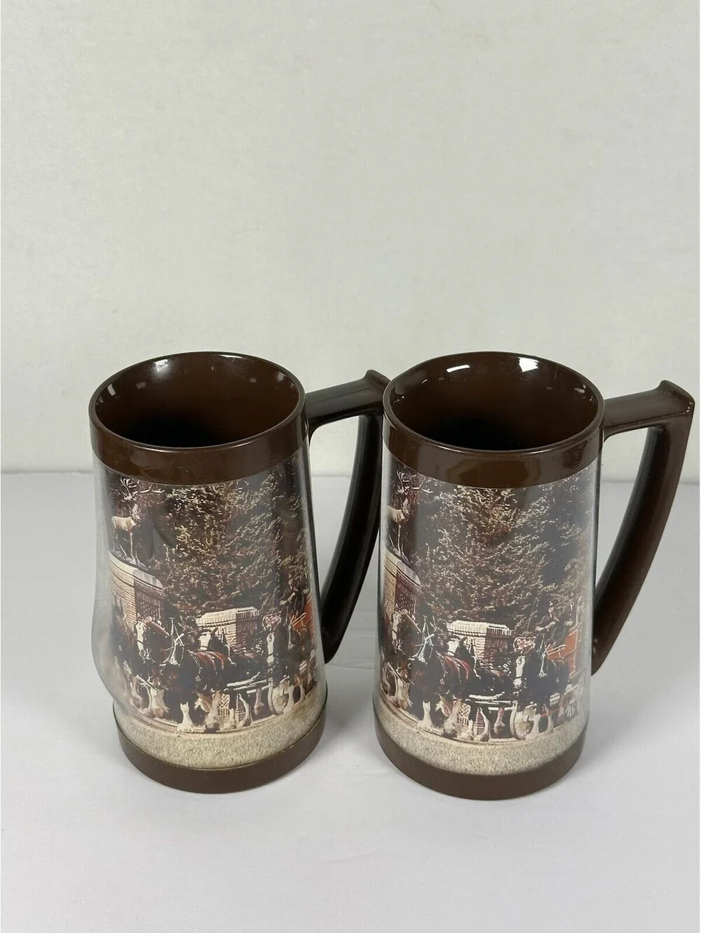 Vintage Thermo-Serv Horse Carriage Plastic Beer Mugs Set of 2 C-11